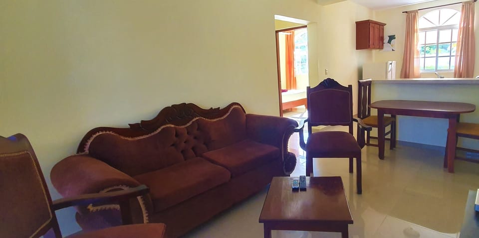 Apartment, 1 Bedroom, Smoking, Balcony | Dining