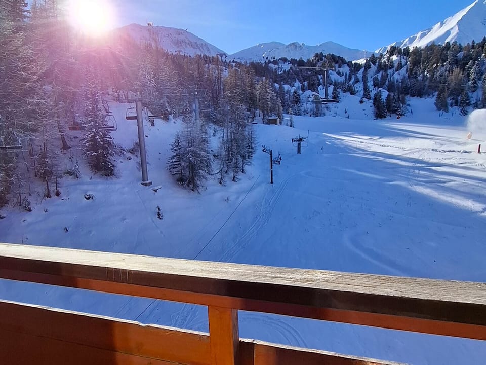 Snow and ski sports