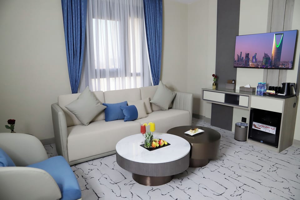 Suite | Living area