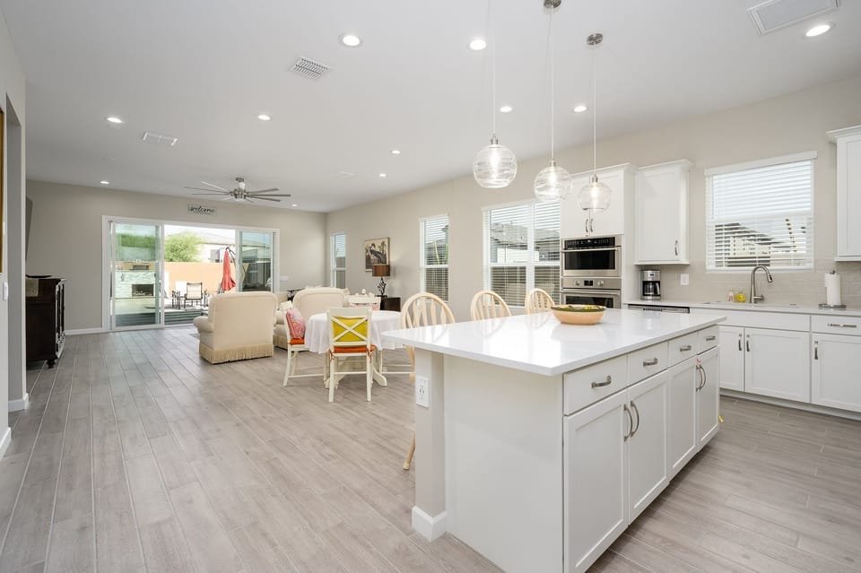 House, 3 Bedrooms | Private kitchen | Fridge, oven, coffee/tea maker, toaster
