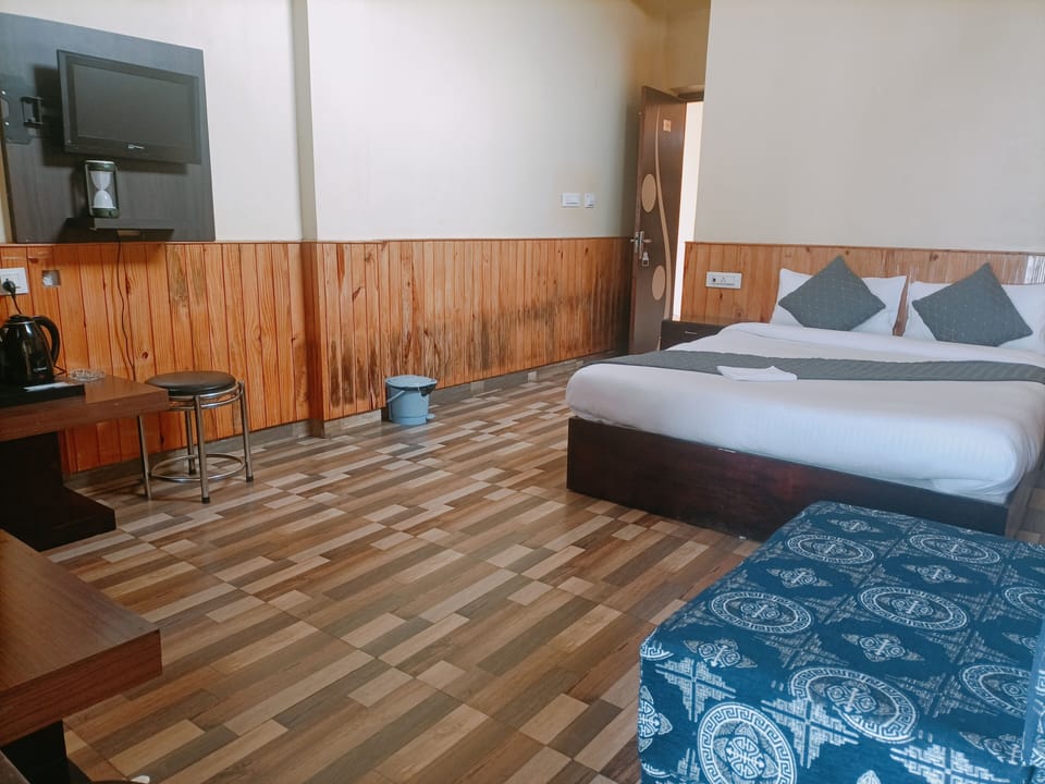 Superior Double Room, Hill View | Free WiFi
