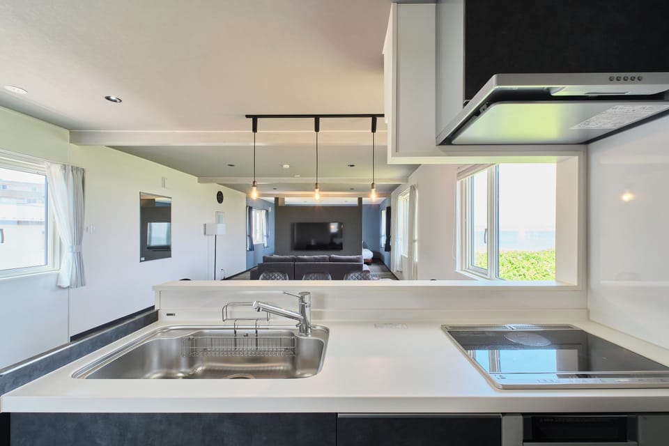Comfort House, Sea View | Private kitchen | Full-size fridge, microwave, stovetop, electric kettle