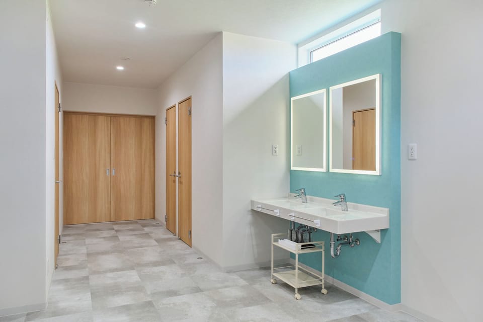 Comfort House, Sea View | Bathroom | Separate tub and shower, free toiletries, hair dryer, slippers