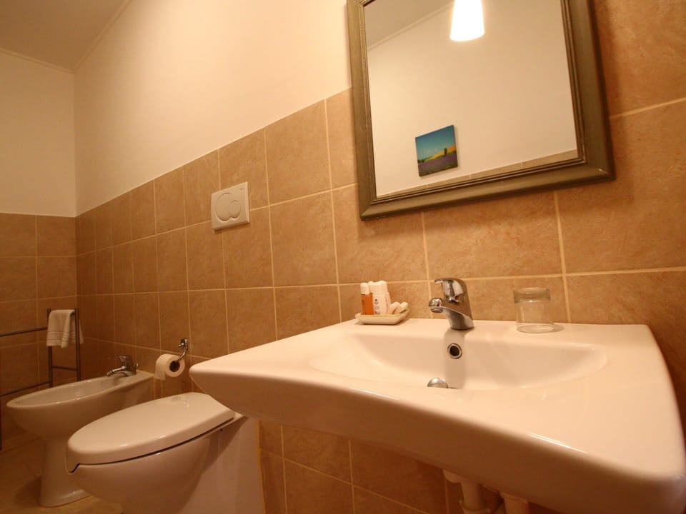 House | Bathroom