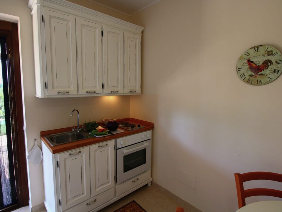 House | 2 bedrooms, individually furnished, bed sheets
