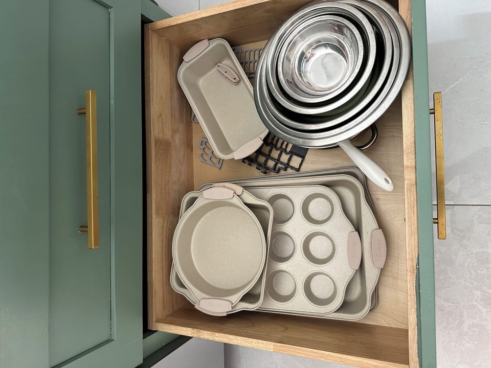 Full service bakeware