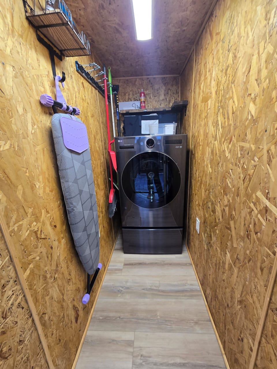 laundry room free washer and dryer use