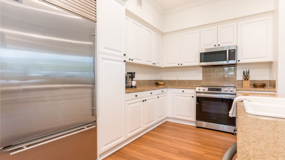 Seagrove Ohana House - Kitchen and High End Appliances