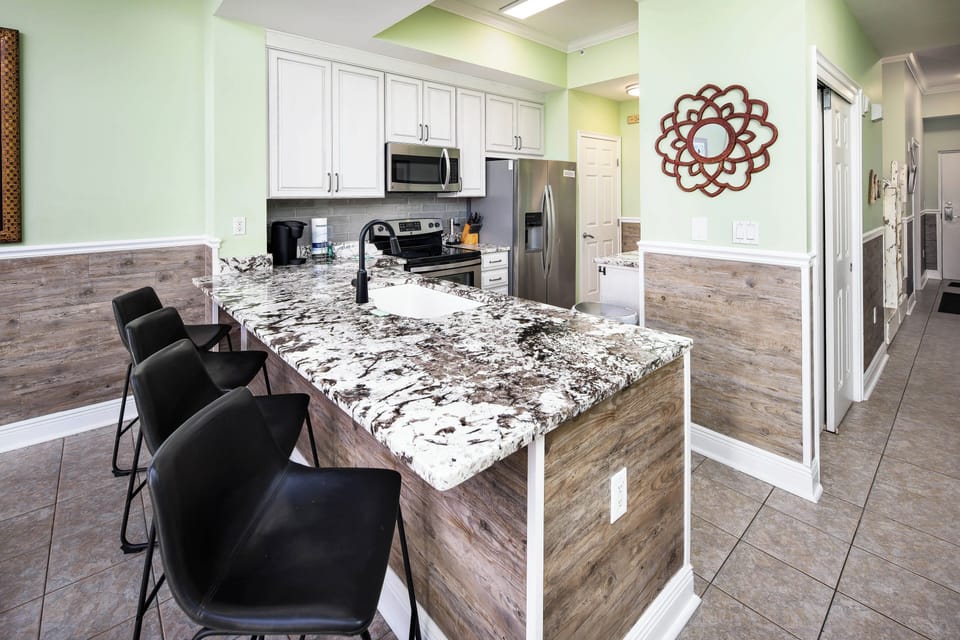 Dining Area - Waters Edge Resort Unit 604 Okaloosa Island Fort Walton Beach Vacation Rentals by Sunset Resort Rentals