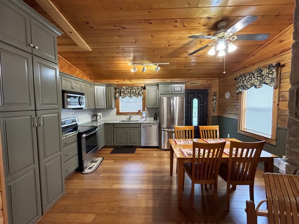 Full Kitchen