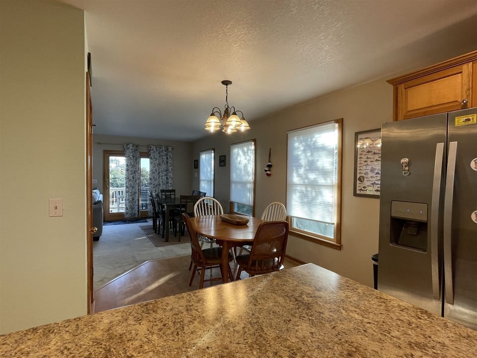 Cottage, 3 Bedrooms | Dining