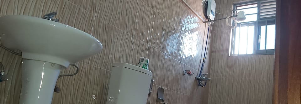 Apartment | Bathroom | Shower, towels