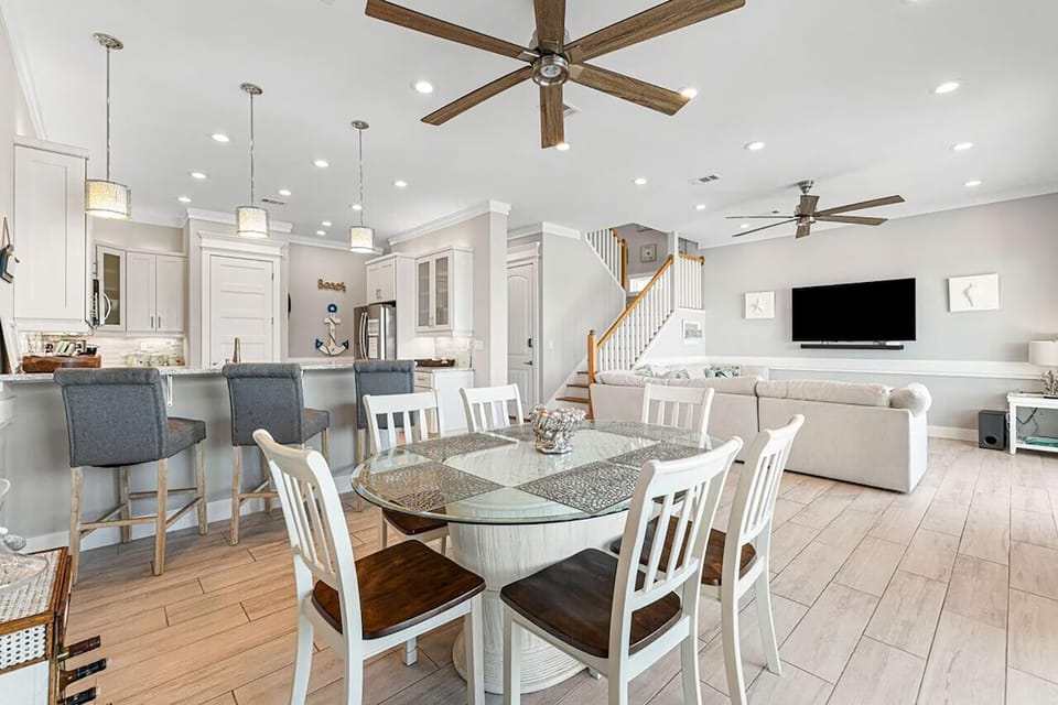 House, Multiple Beds (Serendipity Cottage) | Dining