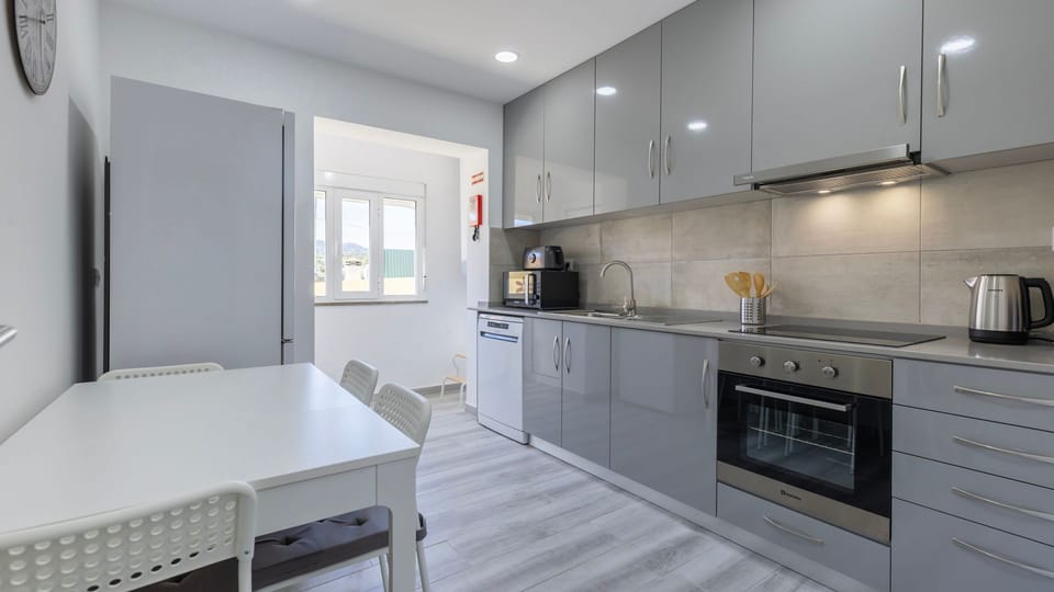 A complete kitchen with all the appliances you may need during your stay. #airbnb #sintra #lovely #home