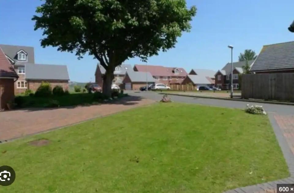 House | Property grounds