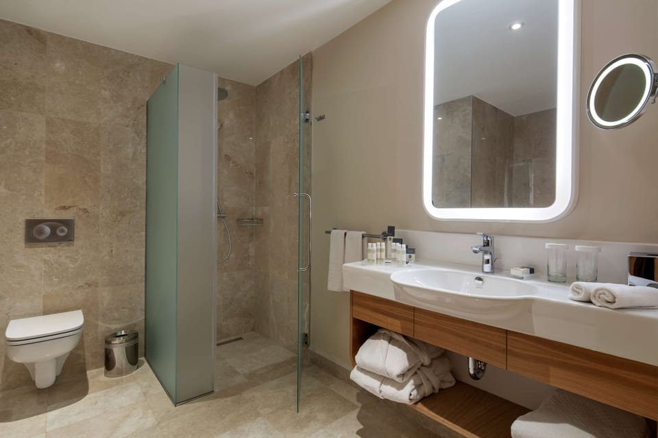 Bathroom shower