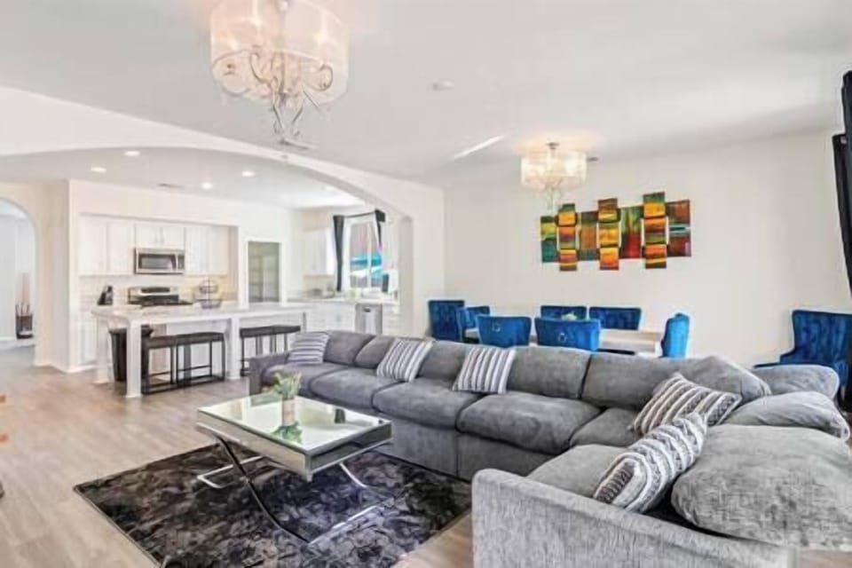 No Hassle Haven: WOW Pool, Game Room & Golf (9)