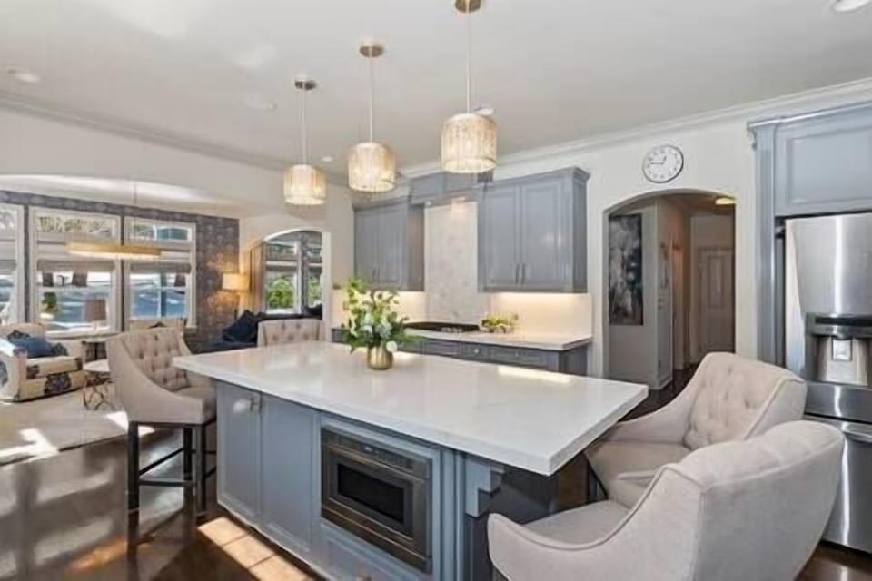 Gorgeous Mountain Villa: Pool, Spa, Gym & Games (13)