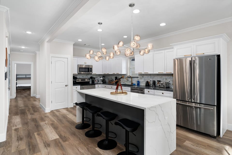Family House, Lake View | Private kitchen | Electric kettle, toaster
