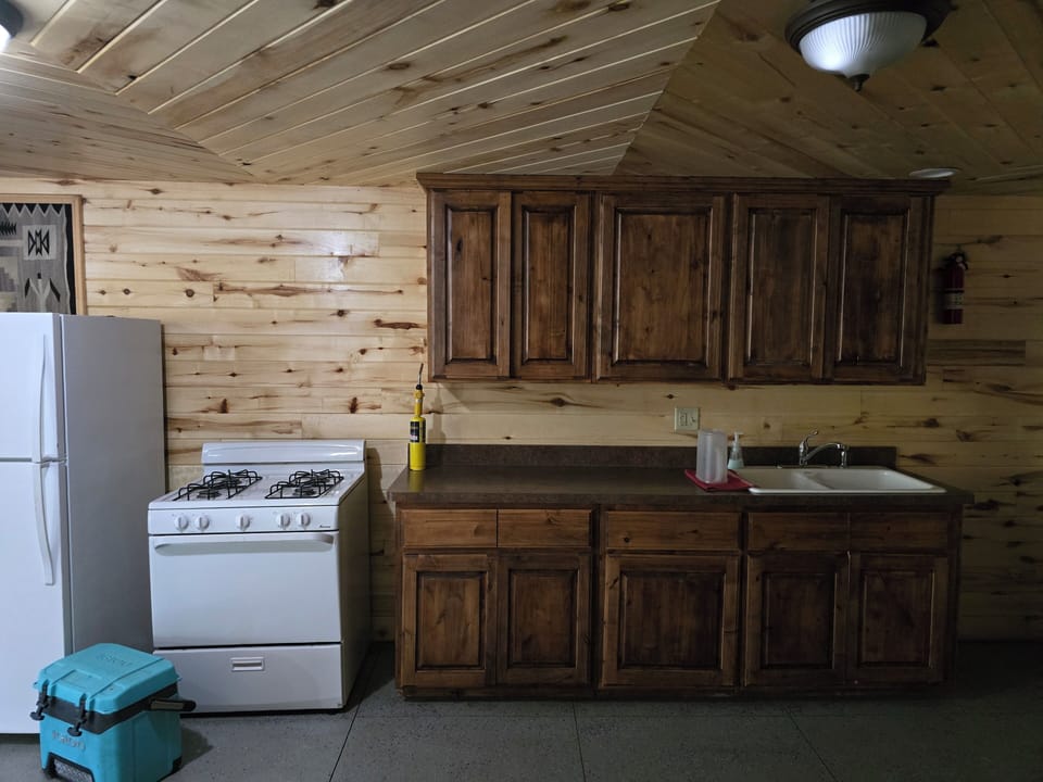 Basement kitchen area lodge