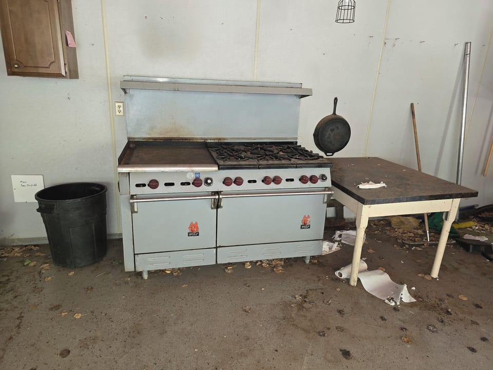 Pavilion cooking stove