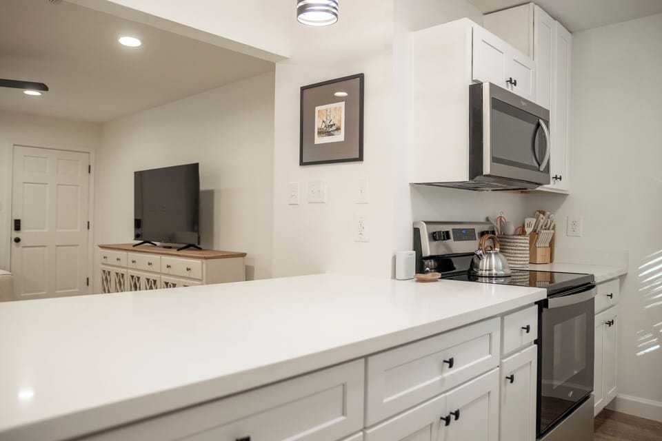 Kitchen with island seating 