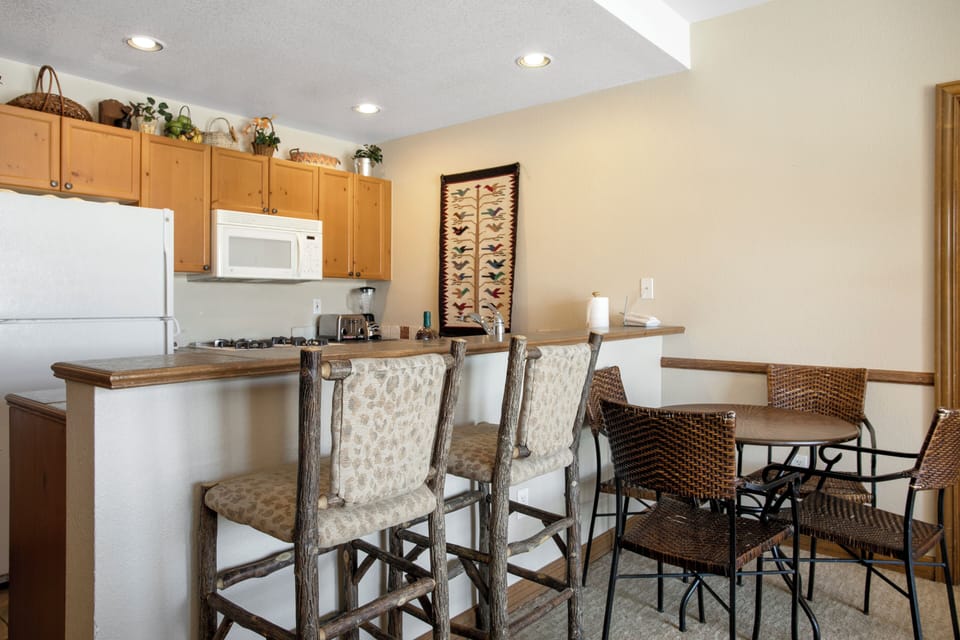 Breakfast Bar