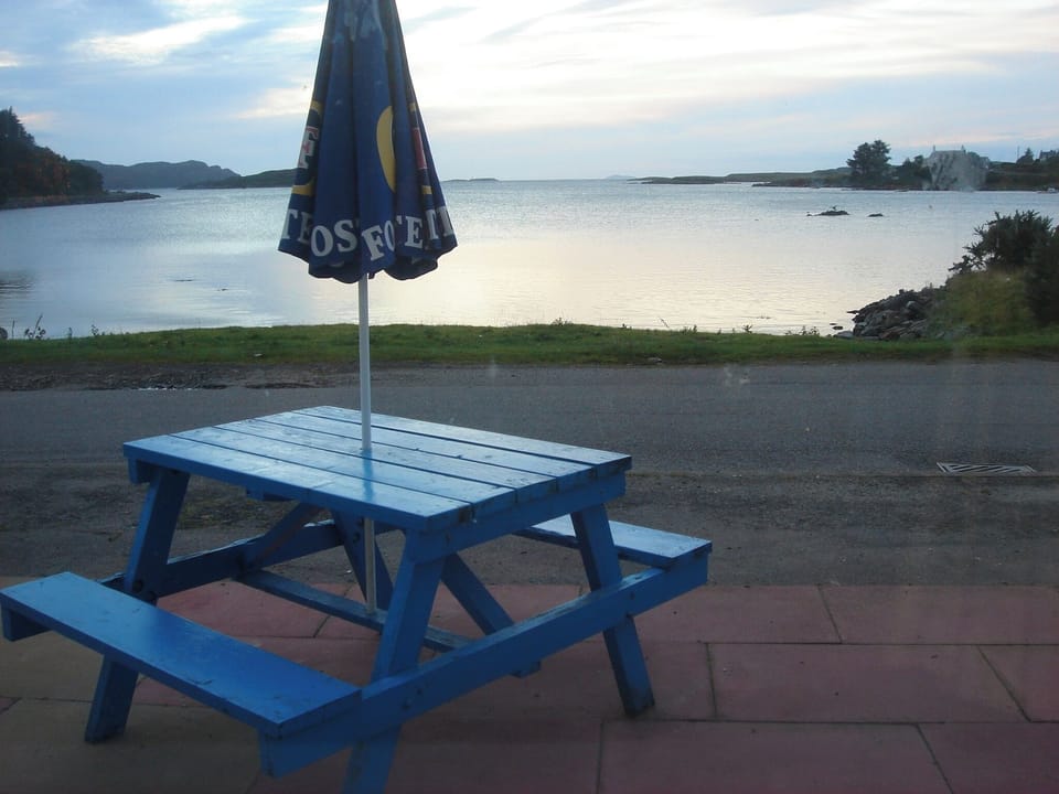 Cottage | Outdoor dining