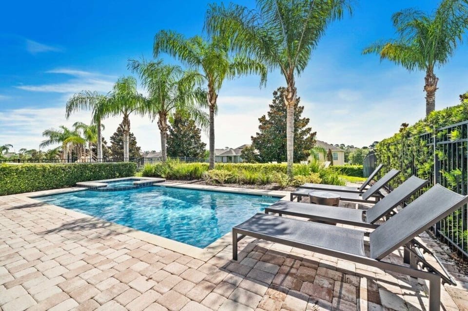 Lounge in the Florida sunshine in the privacy of your own home.