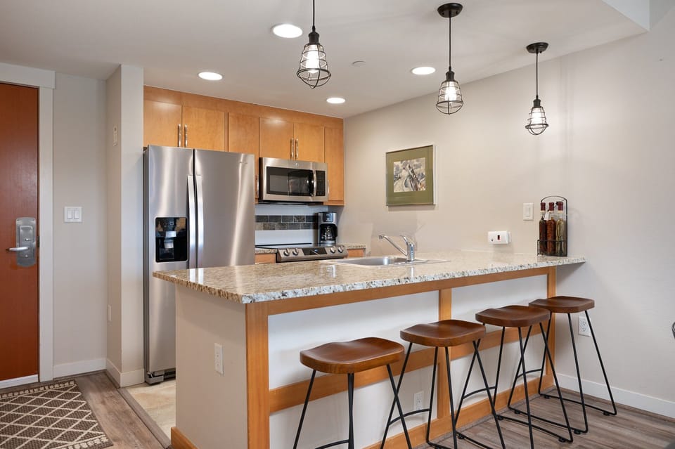 Beautiful Kitchen With Bar Seating For 4 People