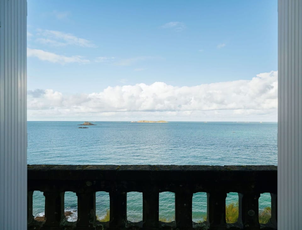 Water, Sky, Cloud, Water Resources, Property, Blue, Nature, Fence, Coastal And Oceanic Landforms, Horizon