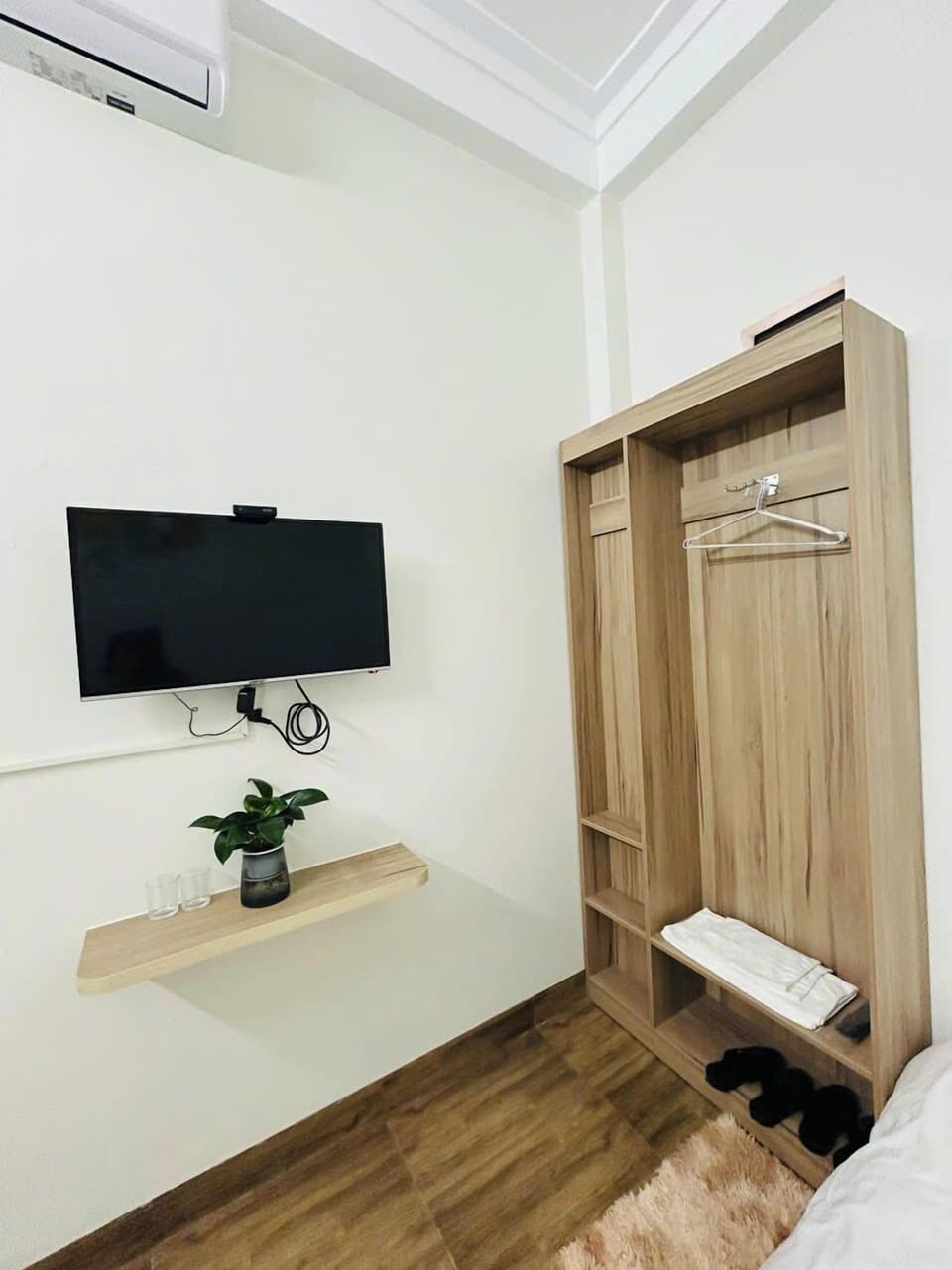 Standard Room | Iron/ironing board, free WiFi