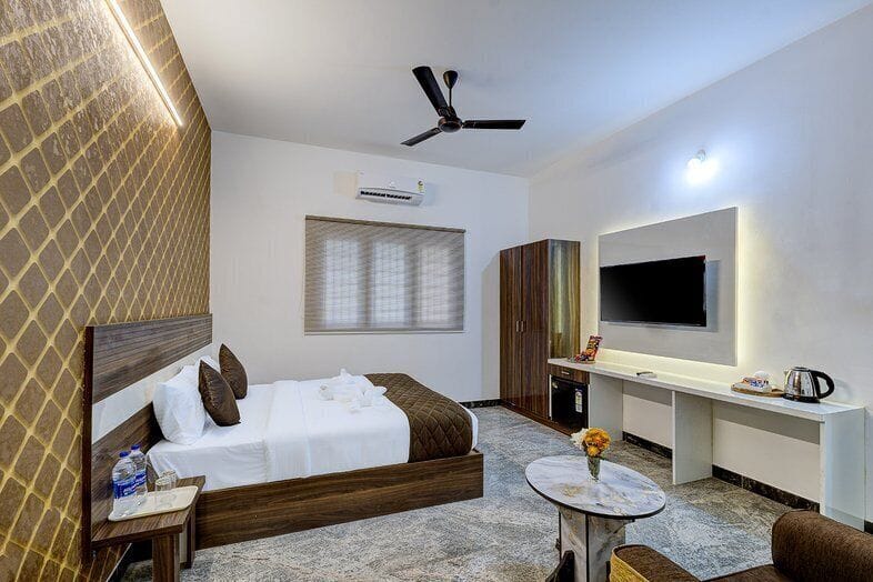 Comfort Studio | Free WiFi, bed sheets
