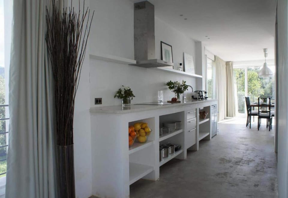 House | Private kitchen | Cookware/dishes/utensils