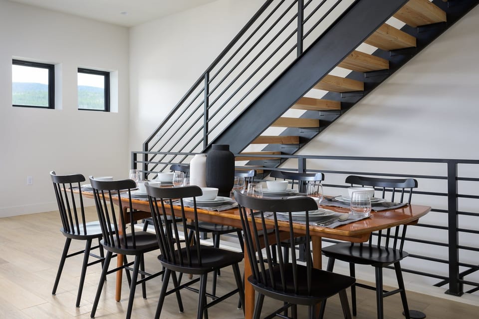 Stunning Dining Room Area With Seating For 8 People