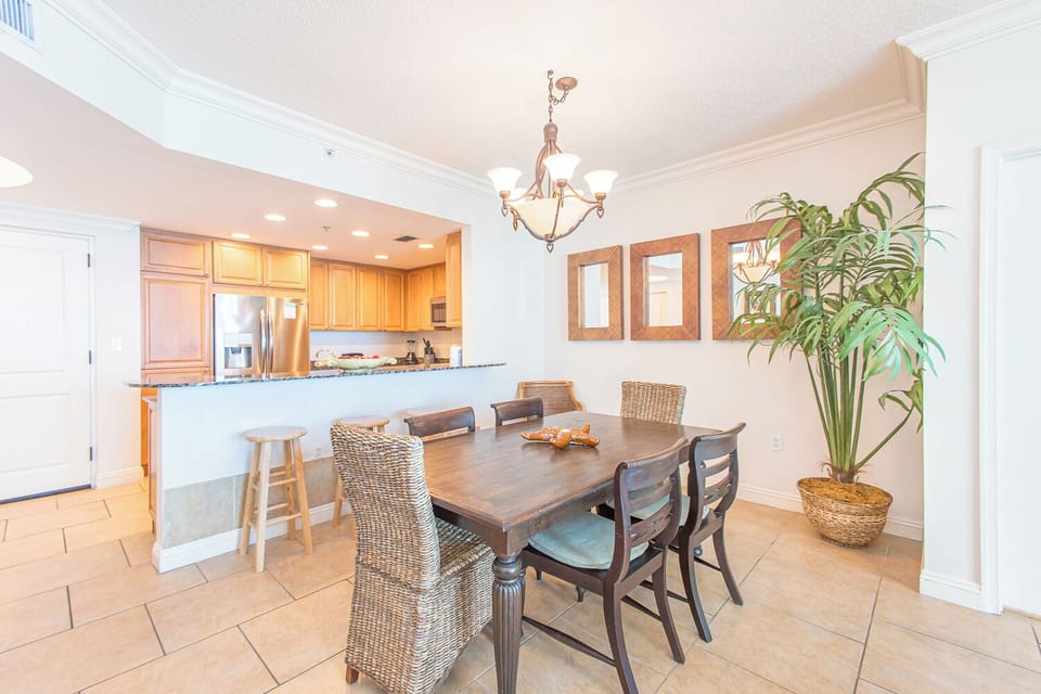 Dining Area 1.2