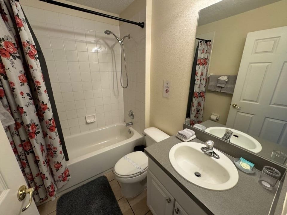 Casablanca Villa 3 Bedroom Home House in Kissimmee
