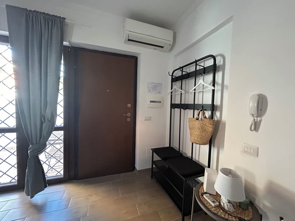 Apartment | Living area | Flat-screen TV