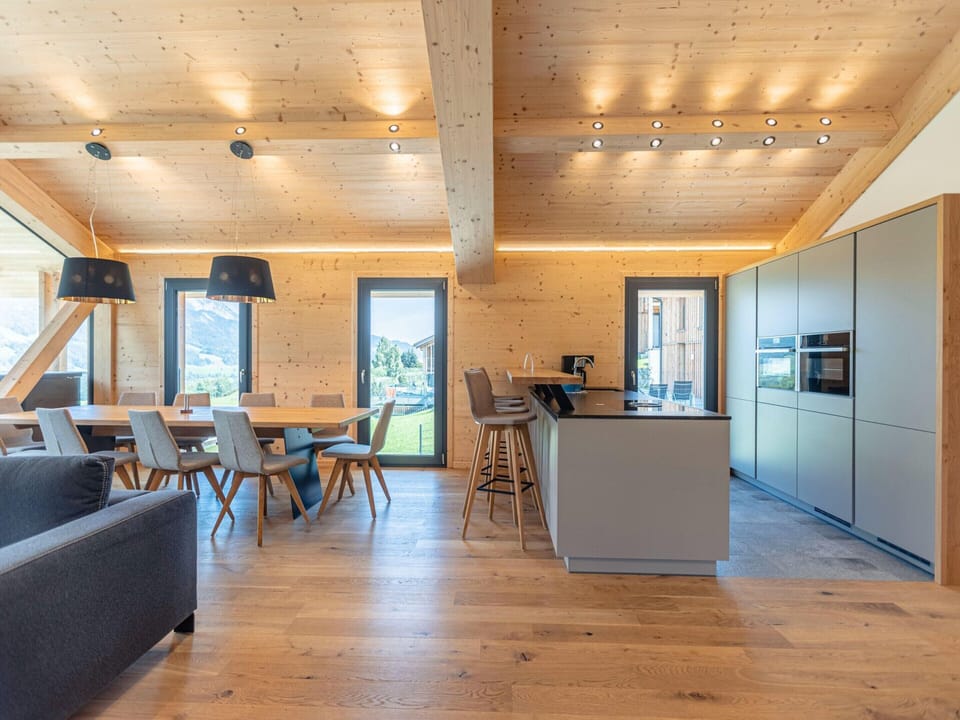 House | Dining