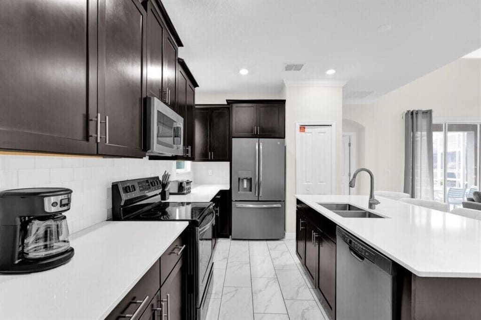 634 Whistling Straights Blvd (10).jpg