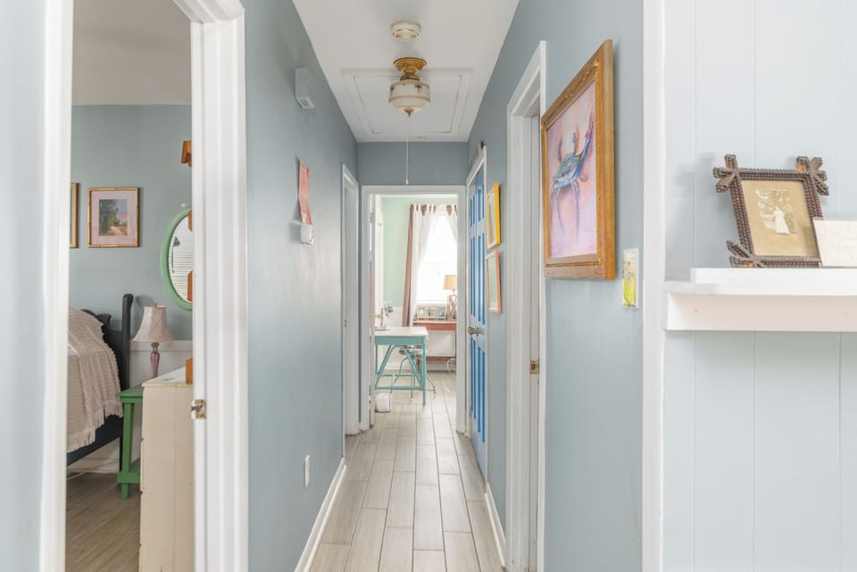 Hallway to bedrooms - Hallway to 3 bedrooms and bathroom in hall.  Master bedroom has a private bathroom
