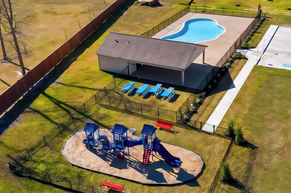 Brooklyn Trails neighborhood has a community pool, pavilion and a playground 