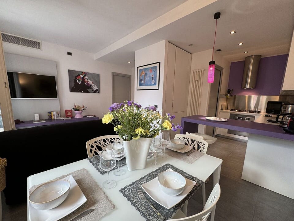 House | Dining