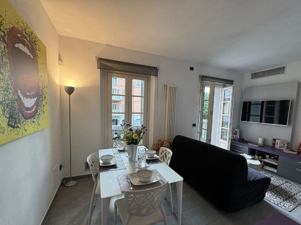 House | Dining