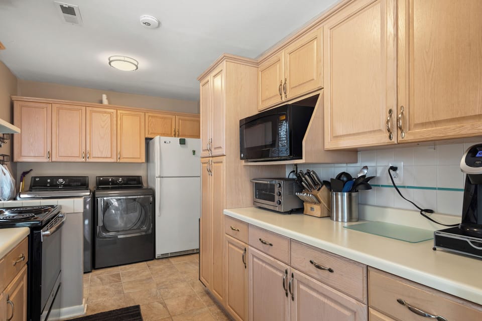 Kitchen (2)