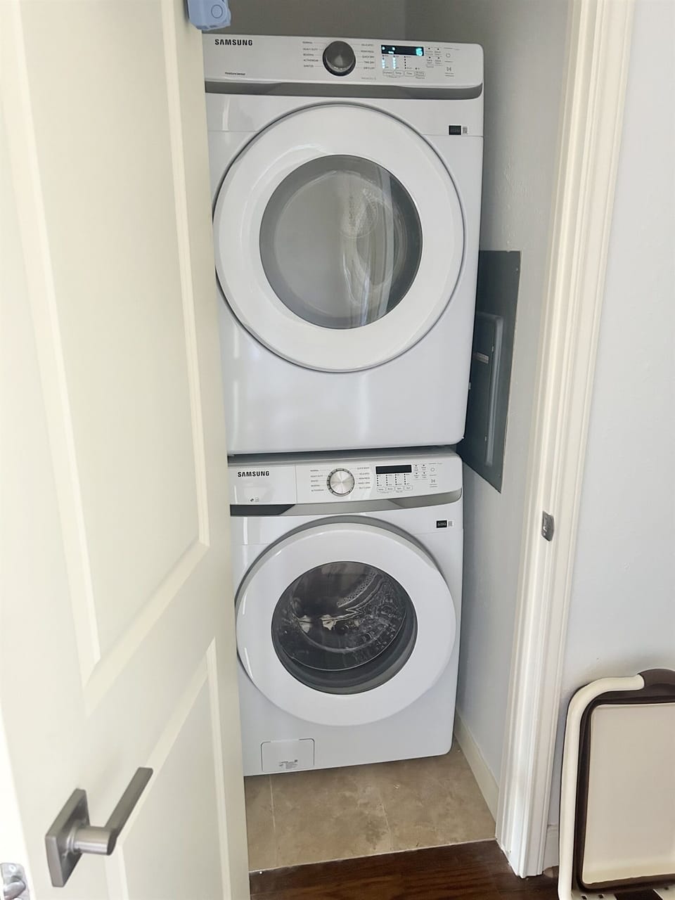 Full Size Washer and Dryer