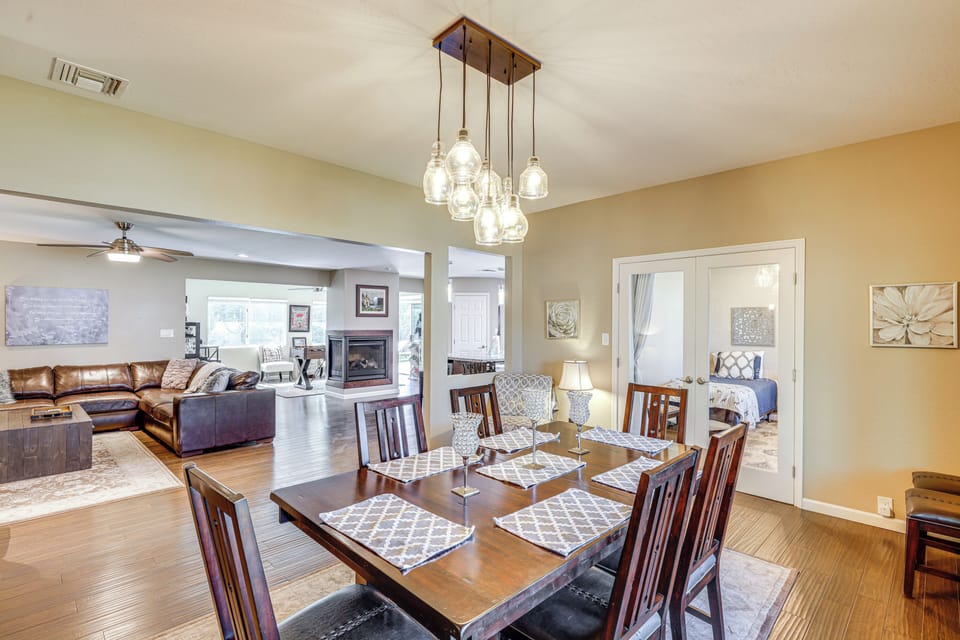 Dining Area | Dishware & Flatware