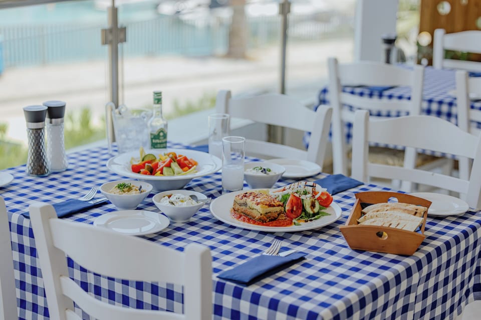4 restaurants, breakfast served