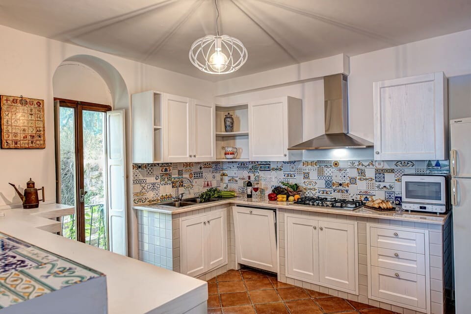 Autumn, Kitchen, Spring, Summer, Winter