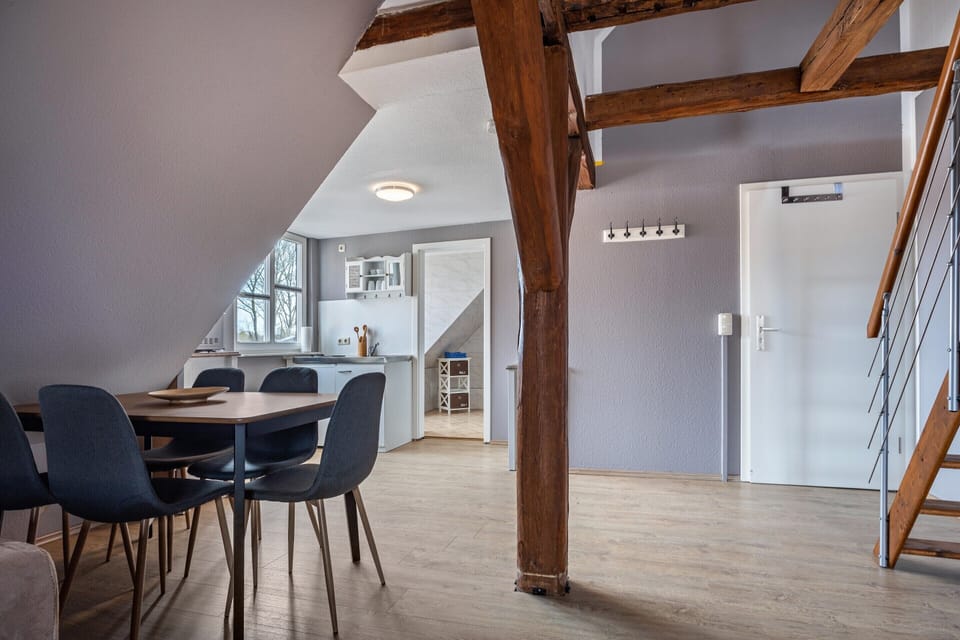 Apartment | Dining